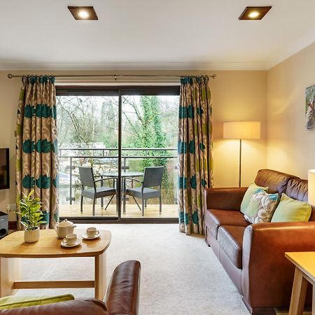 2 Bedroom Lake District Cottage At Windermere Marina Village โบว์เนส ออน วินเดอเมียร์ ภายนอก รูปภาพ